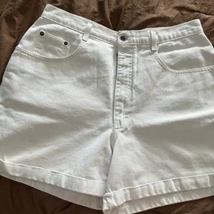 High Waisted White Shorts - Feel like Denim